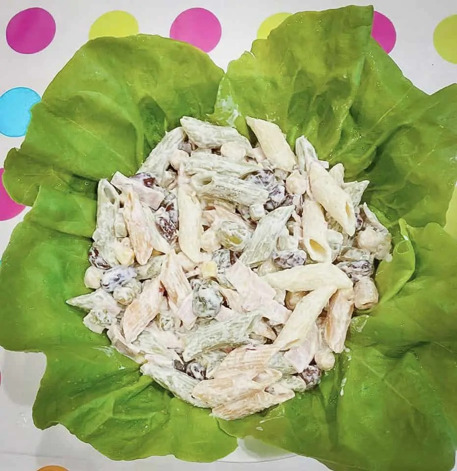 salata paste4 Salata Aperitiv Penne Tricolor cu Maioneza