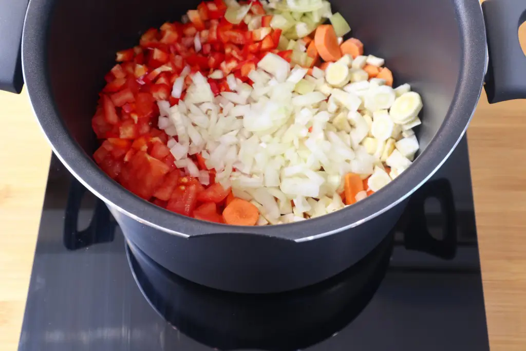 ingrediente de supa adaugarea ingredientelor