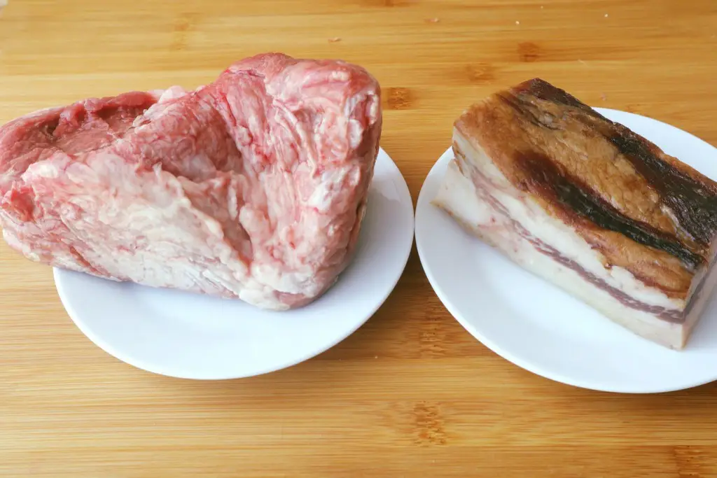 51FD93A5-FD43-41FC-9560-6F246CC5DC2E Gulas de porc