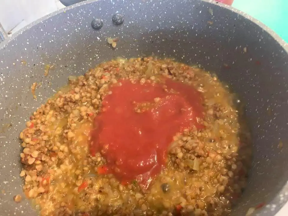 sos de rosii sos de rosii