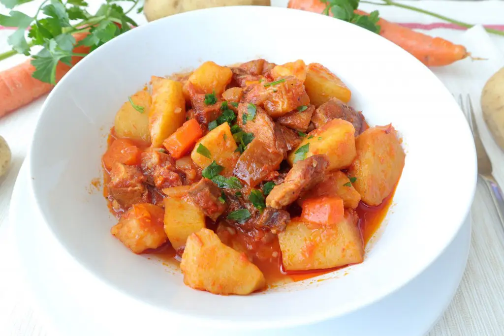 EB482056-AC13-4767-9EE4-F2B0460DF0FF Gulas de porc