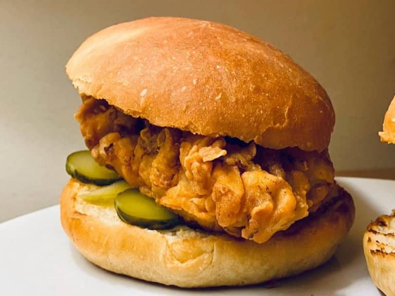 Popeyes Crispy Chicken Sandwiches