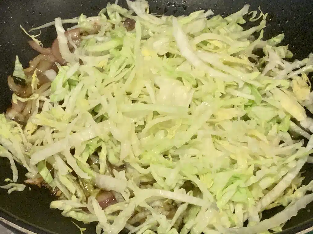 1060D19E-6719-45F5-B0EE-12DA69F9B6EC Noodles (taitei) cu oua prajite
