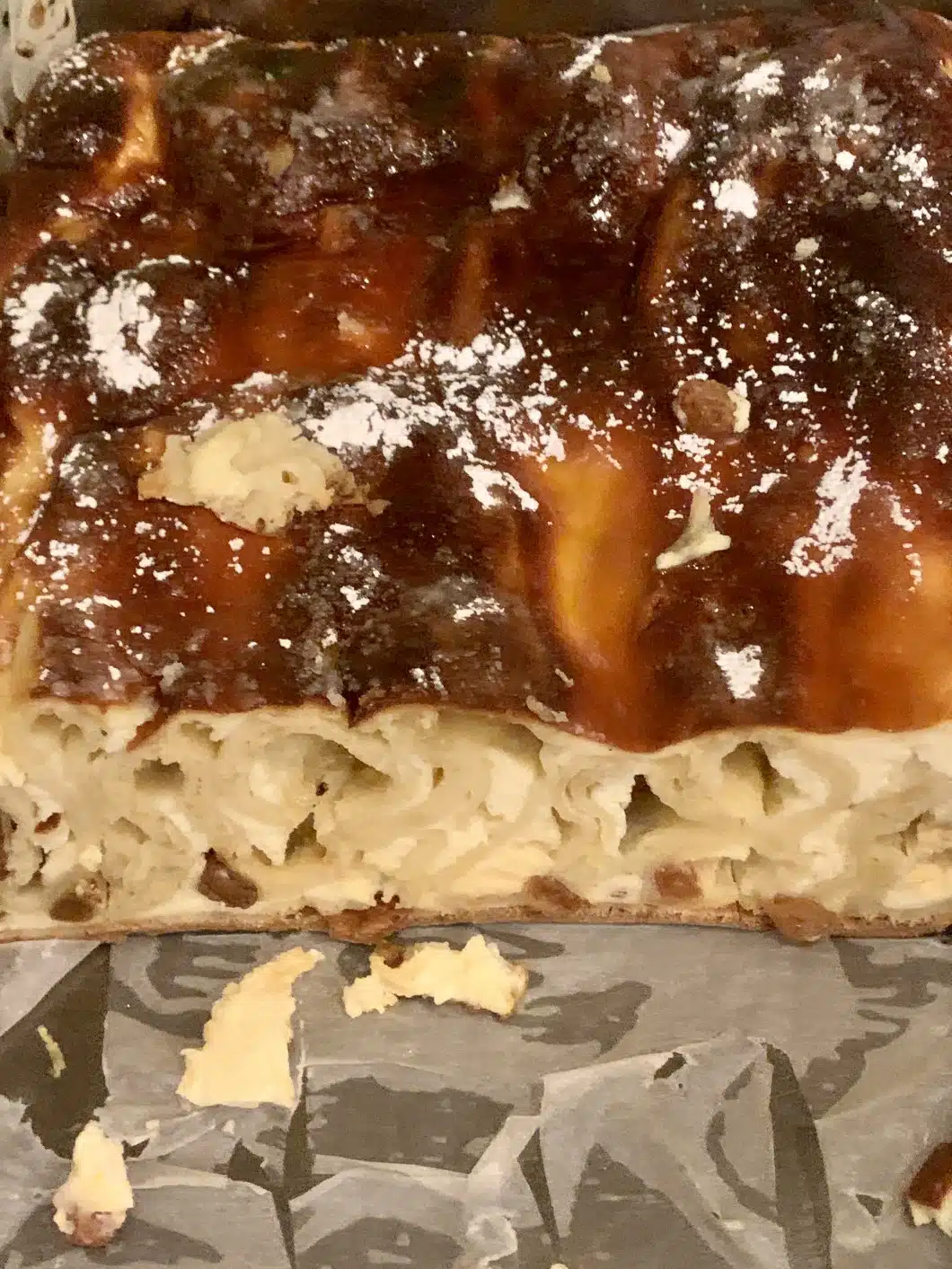Placinta creata cu branza dulce si stafide