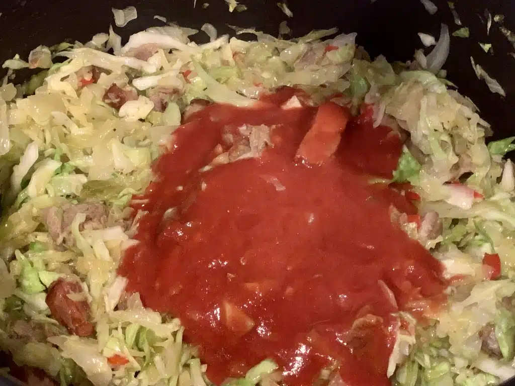 364836DD-7996-4C01-B819-C5BA755FA9D2 Varza dulce calita cu carne de porc