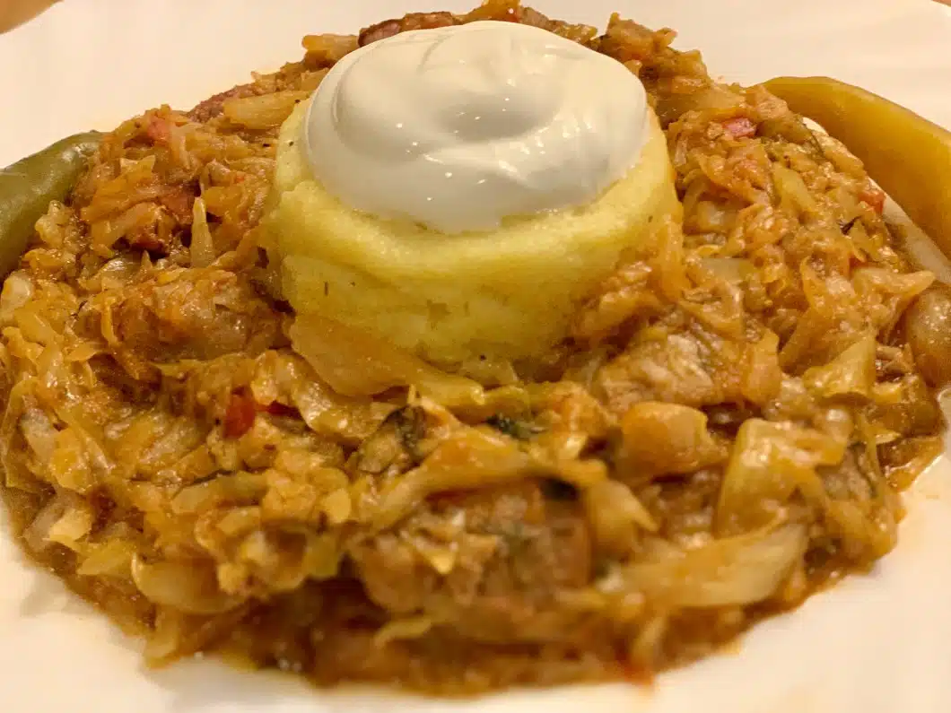 Varza dulce calita cu carne de porc