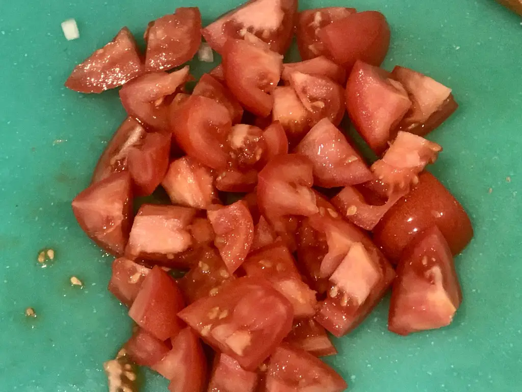 64AEF04C-FA1E-4C2D-920F-8C0854707494 Ghiveci clasic cu carne de porc si cabanos