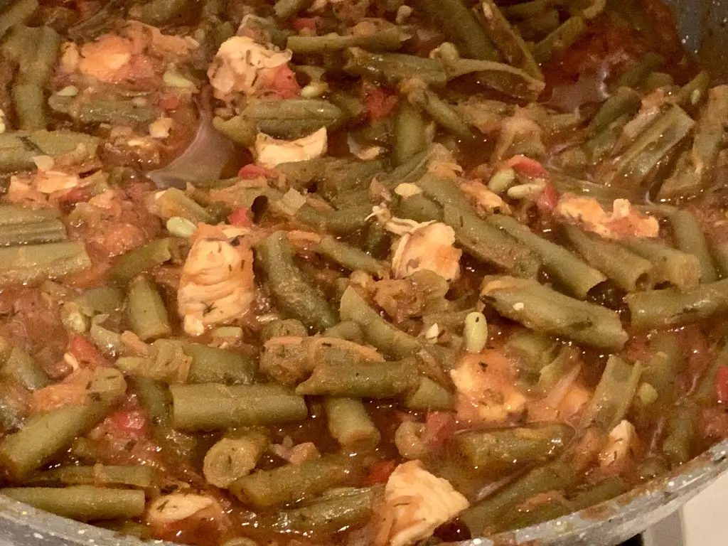 6B4E3D7C-8C49-44AC-A333-77AE25740BA1 Fasole verde cu piept de pui
