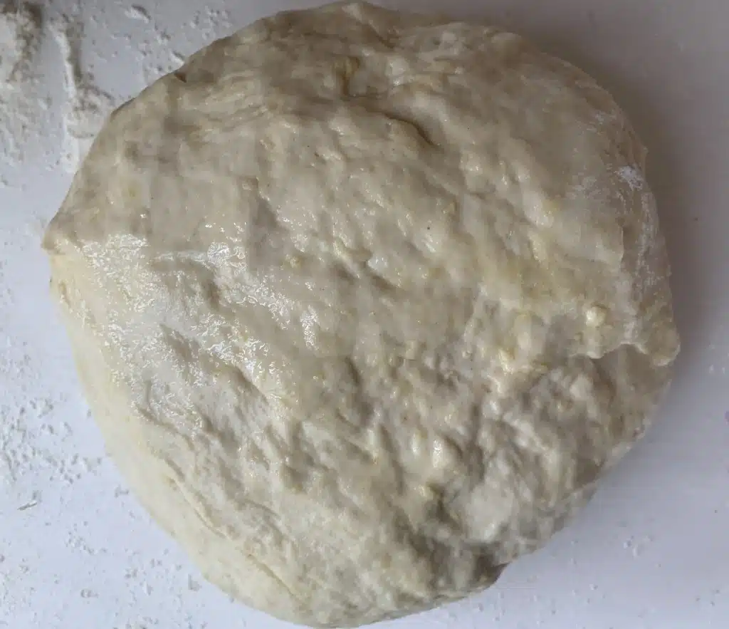 E0E14113-9DBC-4A12-B21A-0CAA37CE6850 Pizza briosa cu trio topping