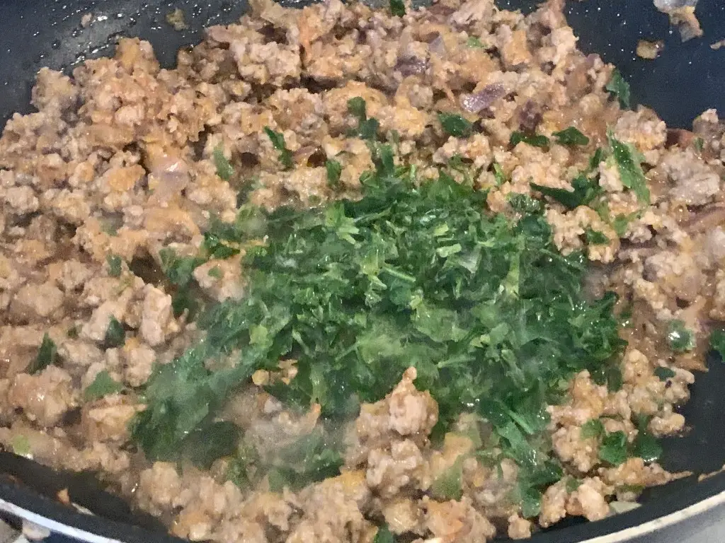 5B58A033-F68E-430E-914B-9ABFADED07FA Musaca din carne tocata cu piure de cartofi