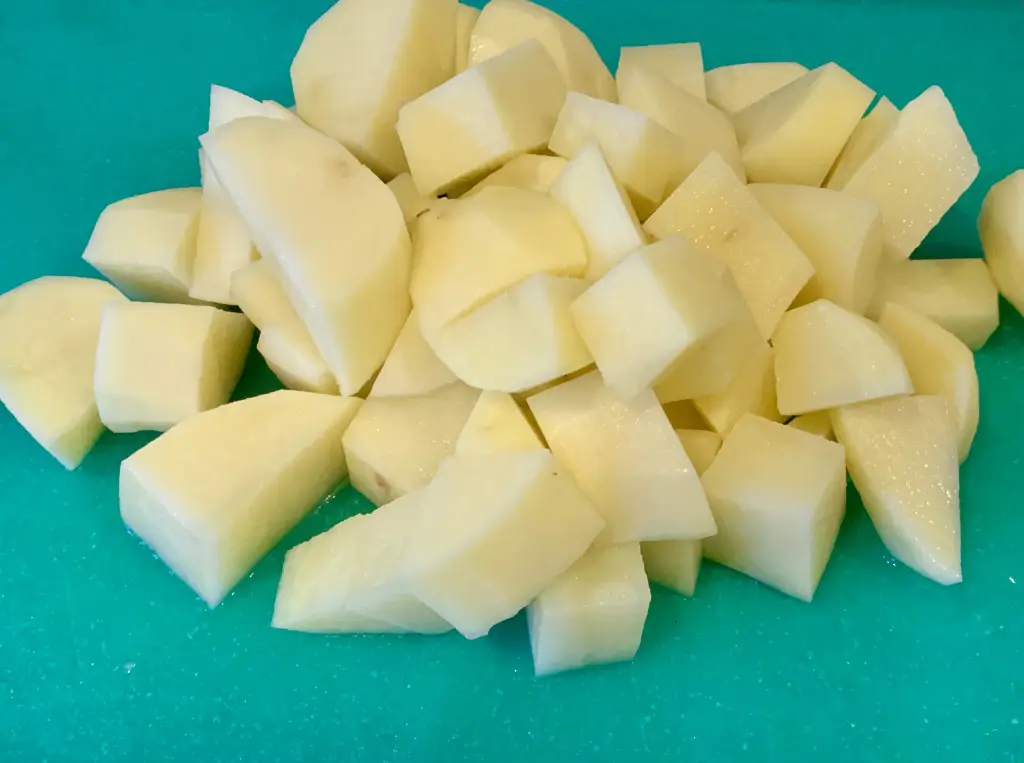 B848D7FE-A42D-4408-B8A5-412CE3E8A890 Musaca din carne tocata cu piure de cartofi