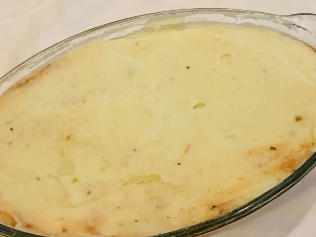 B86BE6B7-B3E6-45E4-AF87-D26B954499AC Musaca din carne tocata cu piure de cartofi