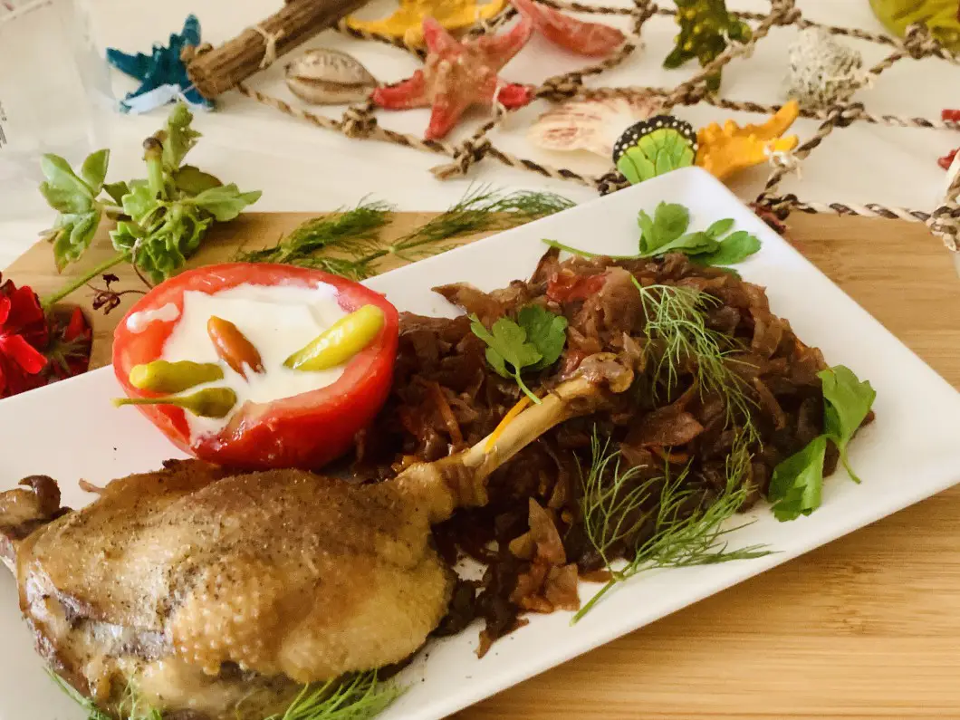Gasca pe varza rosie la slow cooker