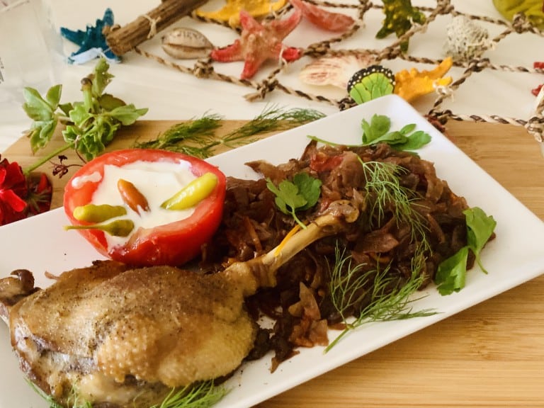 Gasca pe varza rosie la slow cooker