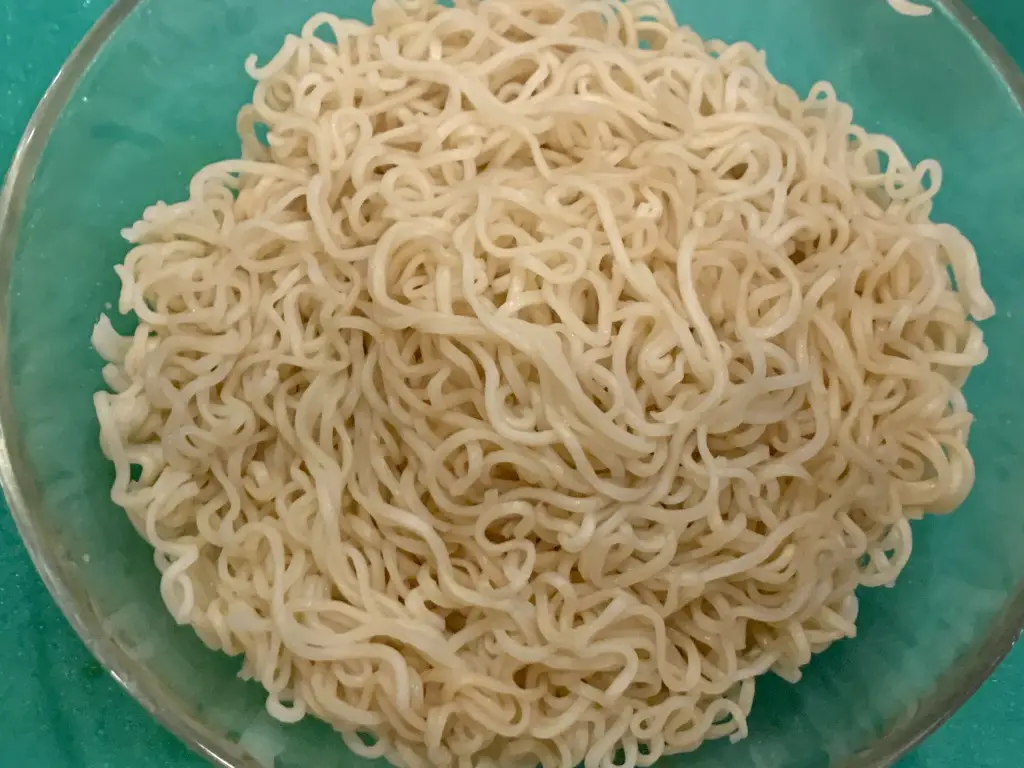 5A850943-3E72-4980-9087-F2510B1155D6 Lo mein cu legume ( de post )