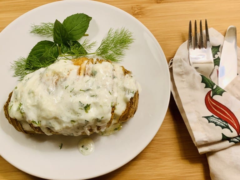 Cartofi copti cu tzatziki