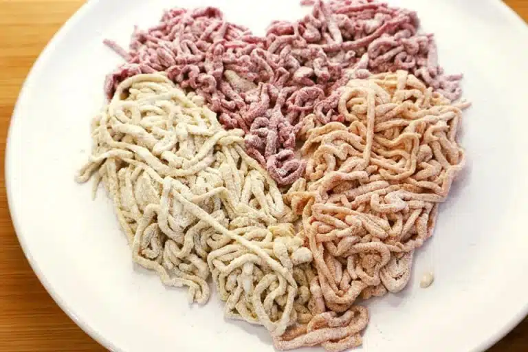 Taitei de casa tricolor – colorati natural