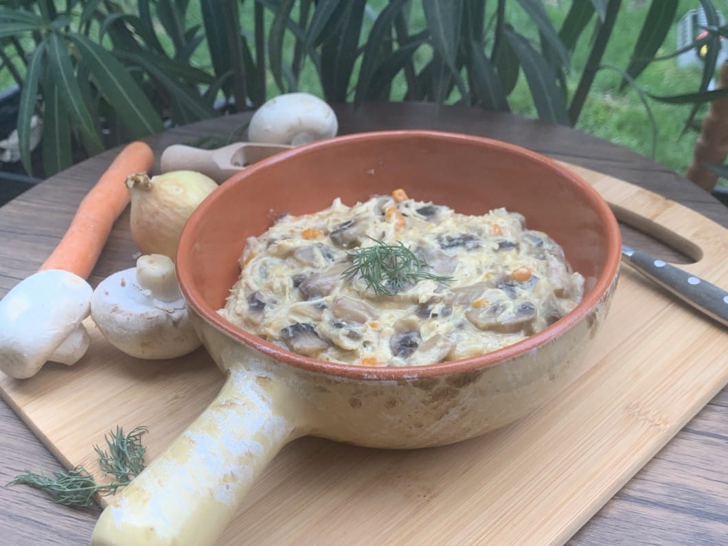 Ciulama de ciuperci cu piept de pui