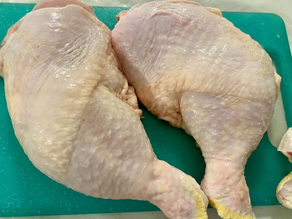 A2ACE77A-F34D-4BA7-9018-6F5DA58464A2 Ciuperci in sos alb si pulpe aromate cu ierburi aromatice