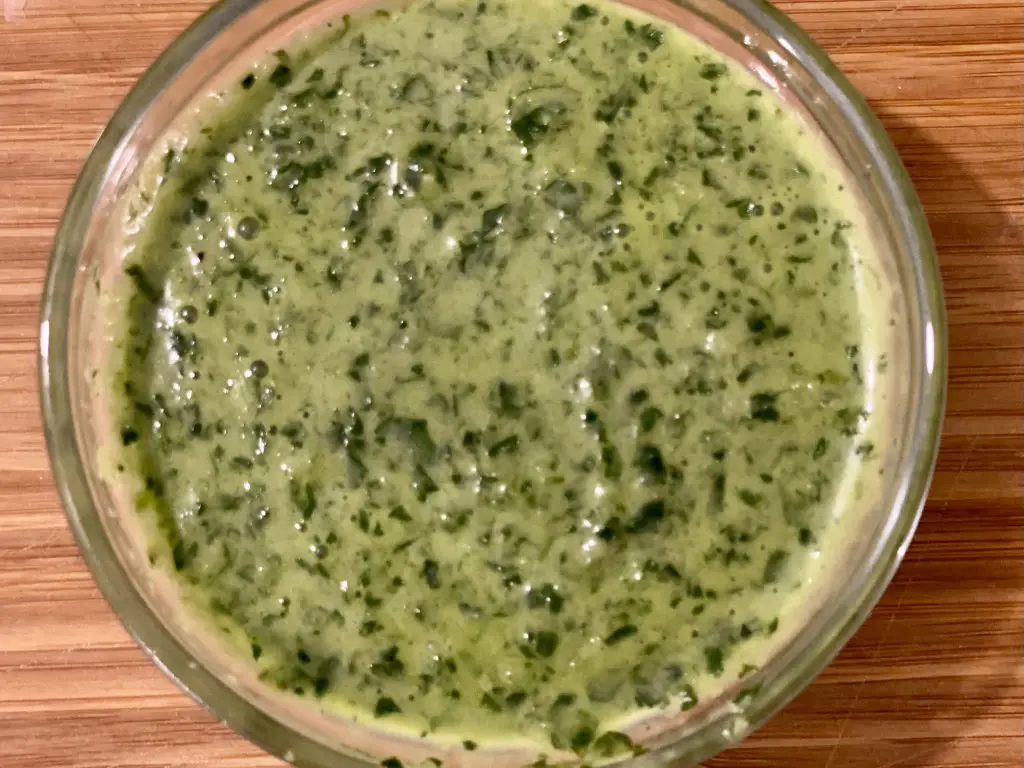 EEF7D79F-7792-4790-8CA6-C0A0B4A8EEAC Sardine la grill cu sos Gremolata si mamaliguta