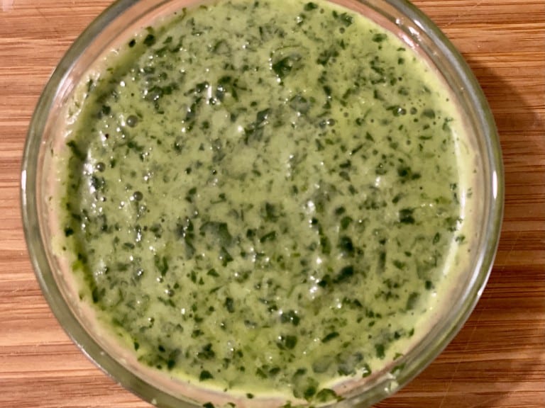 Gremolata – sos de patrunjel cu usturoi