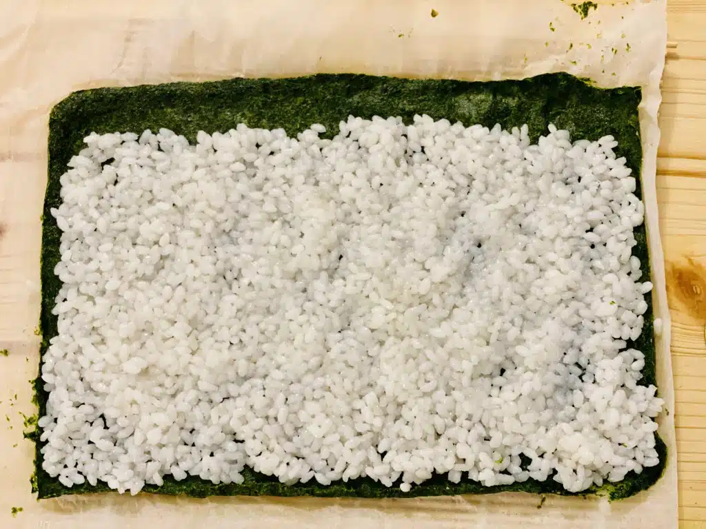 C6ADC423-75C5-4F6F-8771-8FA303EEF3A0 Sushi cu foaie nori din spanac