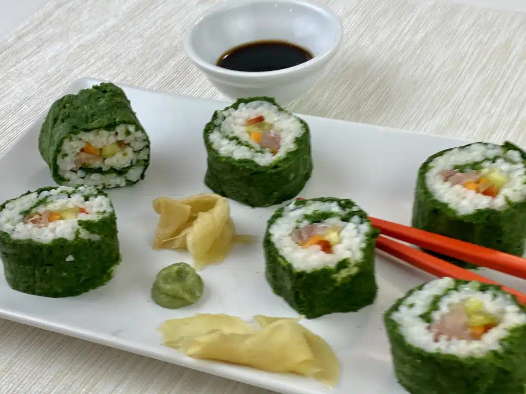 DD59068E-86F3-4D29-BF5C-1C2714AA05EE Sushi cu foaie nori din spanac