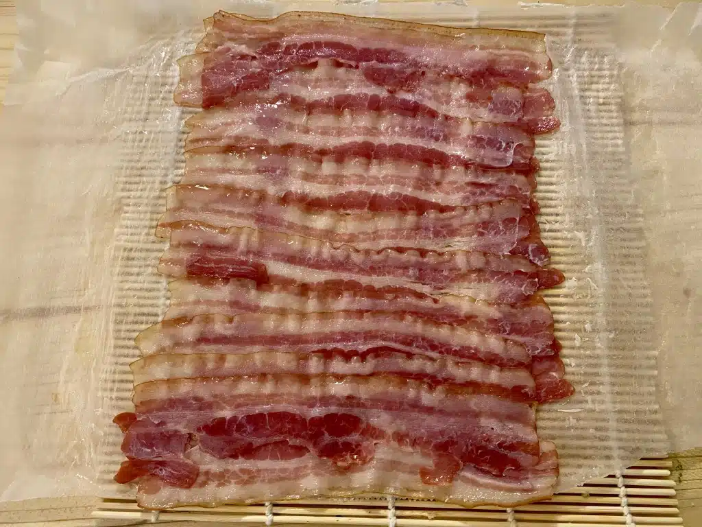 74ACDDEC-6516-4E2F-88D4-E4DA15BA5B36 Sushi cu foaie nori din bacon