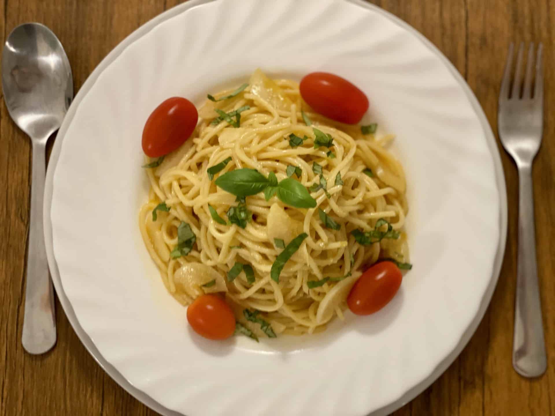 Spaghete cu usturoi si ulei de masline