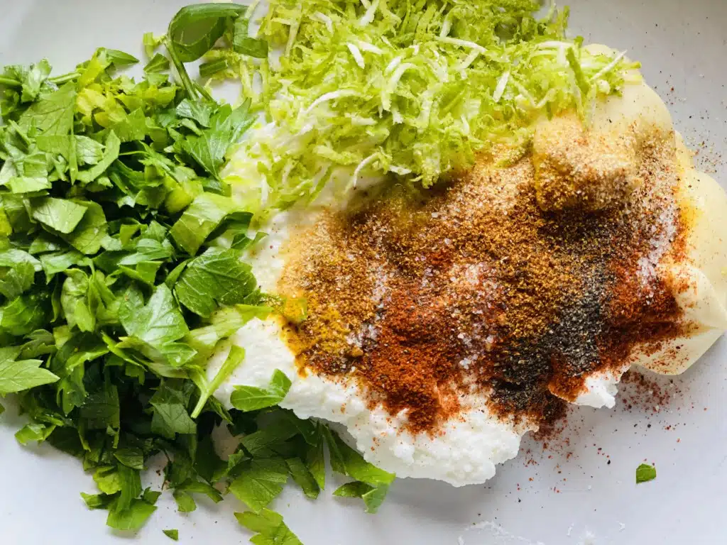 60FB62D3-CECB-4518-9174-CFC368548CB7 Elote – porumb la gratar- in stil mexican (Mexican street corn)