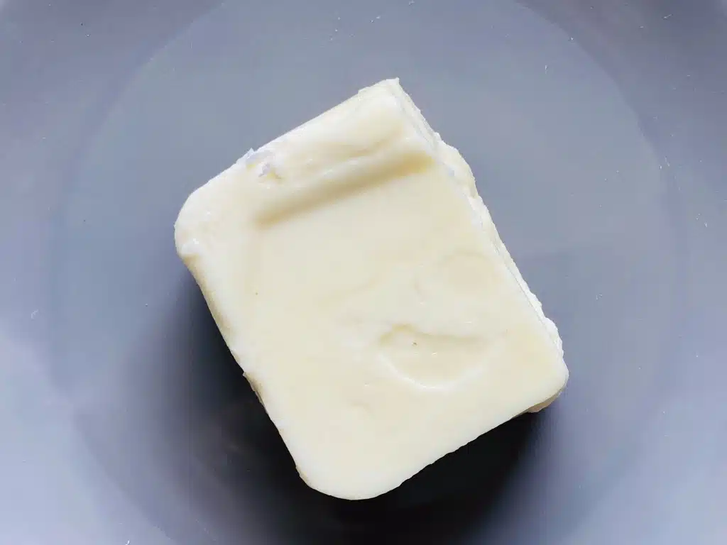 6B3E1759-B57C-4648-ACB8-153FE47A7E62 Supa crema de linte rosie cu crutoane din mozzarella