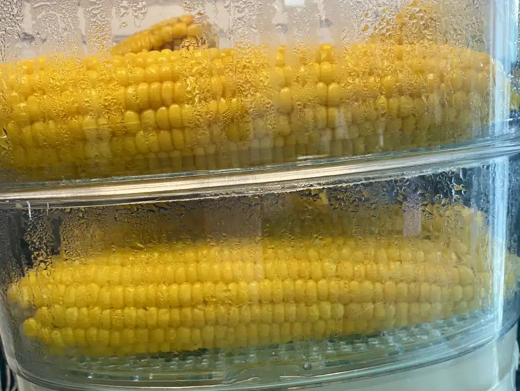 81A57E20-4CB3-4EDE-8815-E429D5D45710 Elote – porumb la gratar- in stil mexican (Mexican street corn)