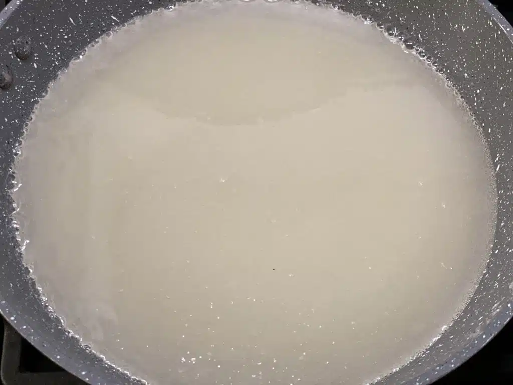 6FB480F1-CBE8-4049-93A0-686B8AFE5BBD Dulceata de gutui cubulete
