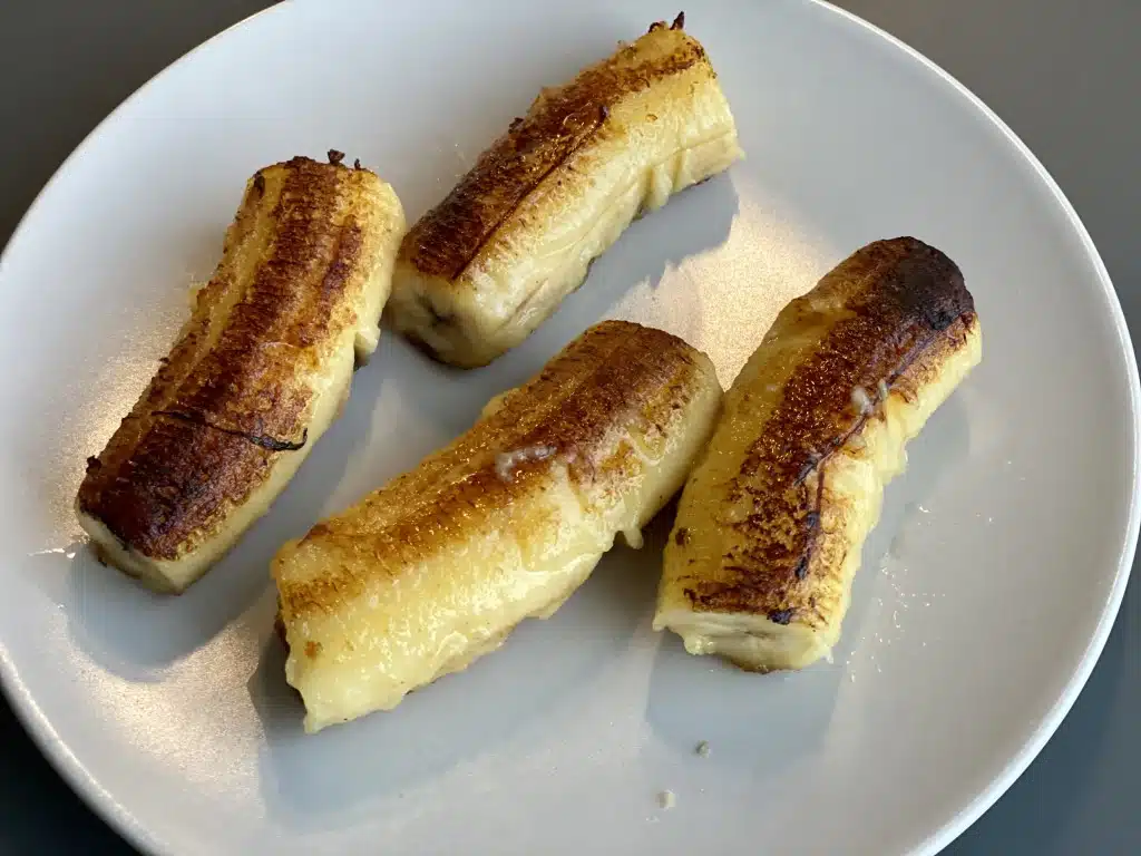05F4AD6C-CFD0-446D-A425-926E86ED3551 Friptura din vita de Argentina, ananas pe grill si banane prajite