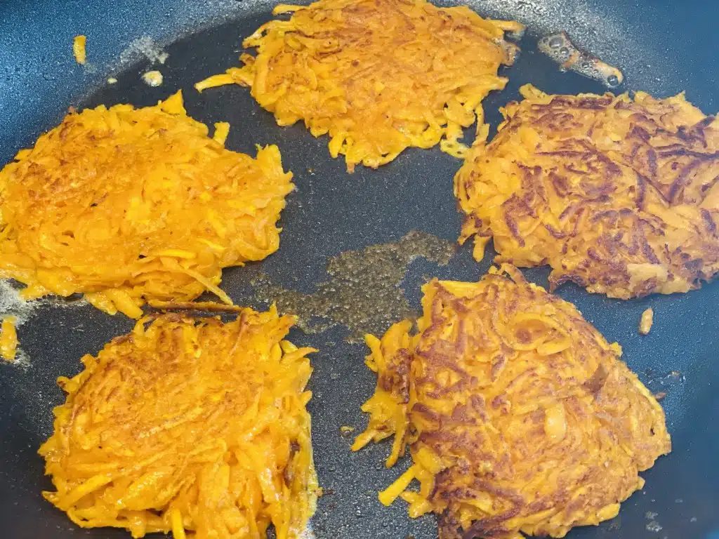 24EE736B-0C9D-4E5A-B68E-B786DD4E0AB1 Cartofi dulci Rösti