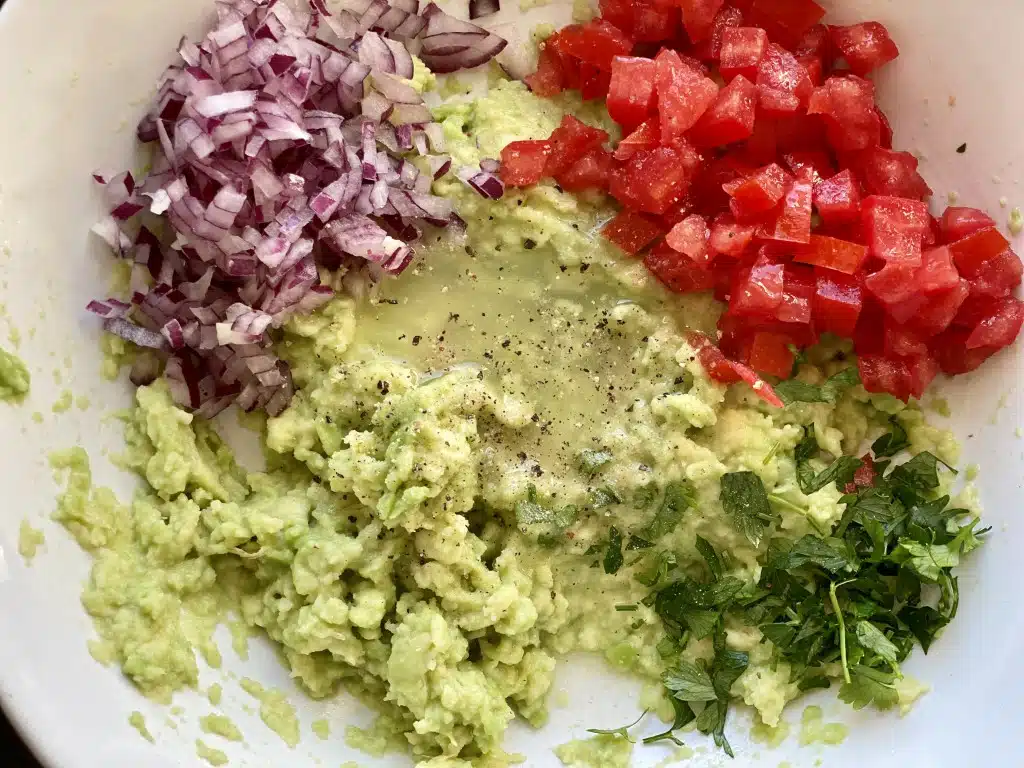 4284F8D4-CE32-4DBE-A7A0-8B90C9922B71 Guacamole