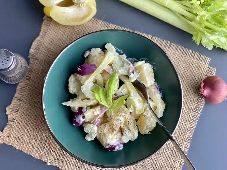 Salata cajun de cartofi