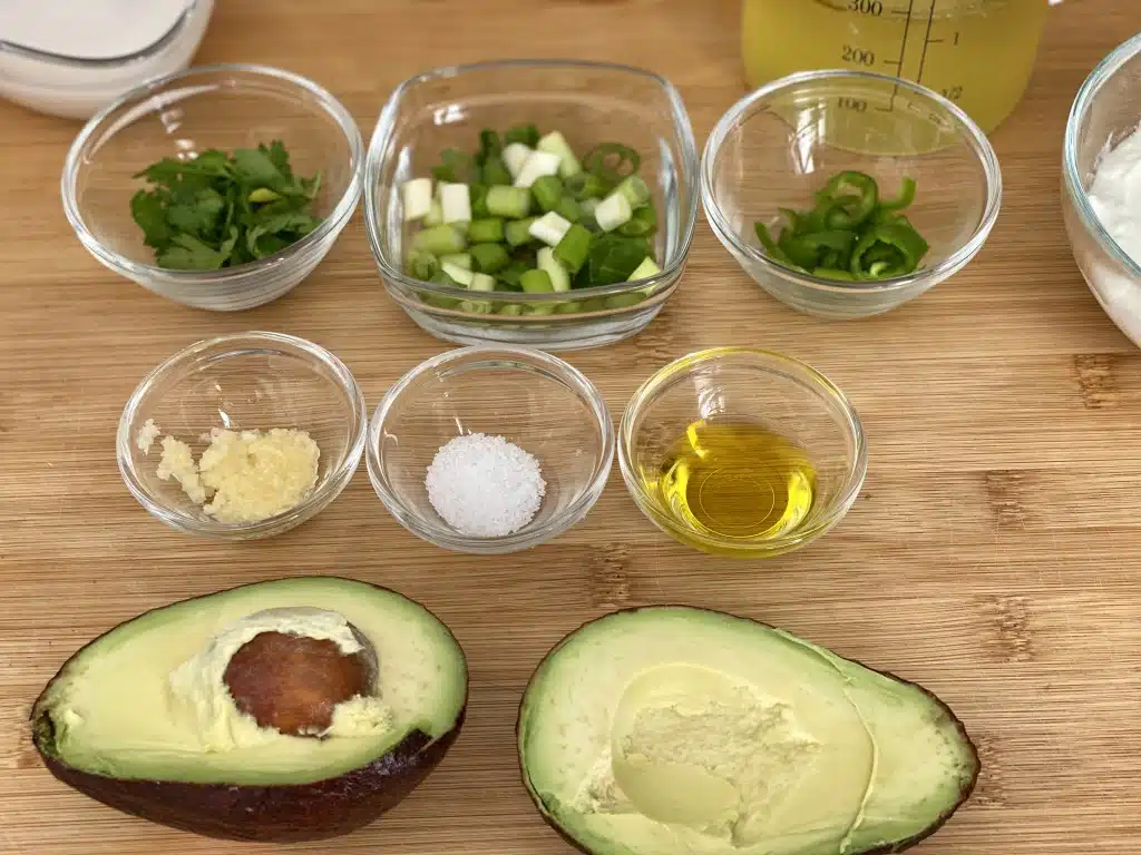 98E5697B-3F6E-4820-8415-9CE21A4A2868 Supa crema rece de avocado