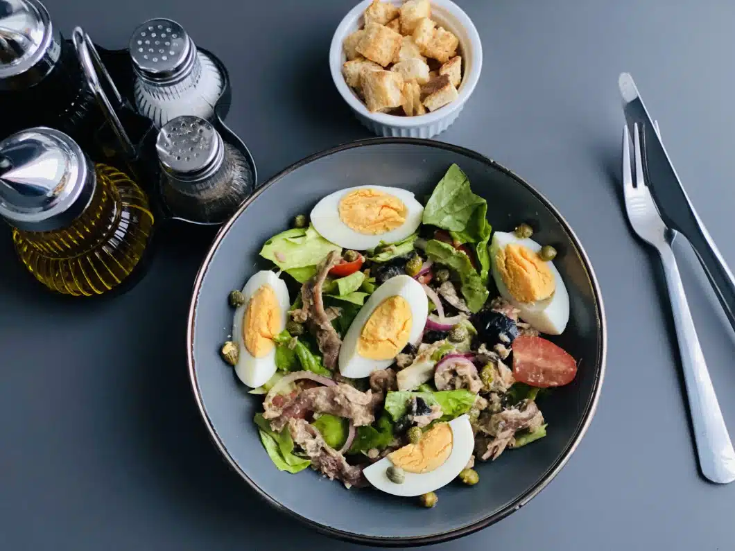 Salata Niçoise
