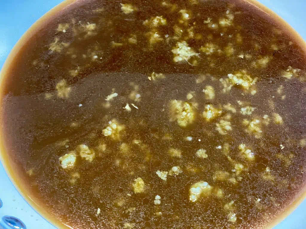 E98042D6-4029-4791-8CE3-FBFAB6A897B7 Pui Teriyaki cu orez in bol de ananas