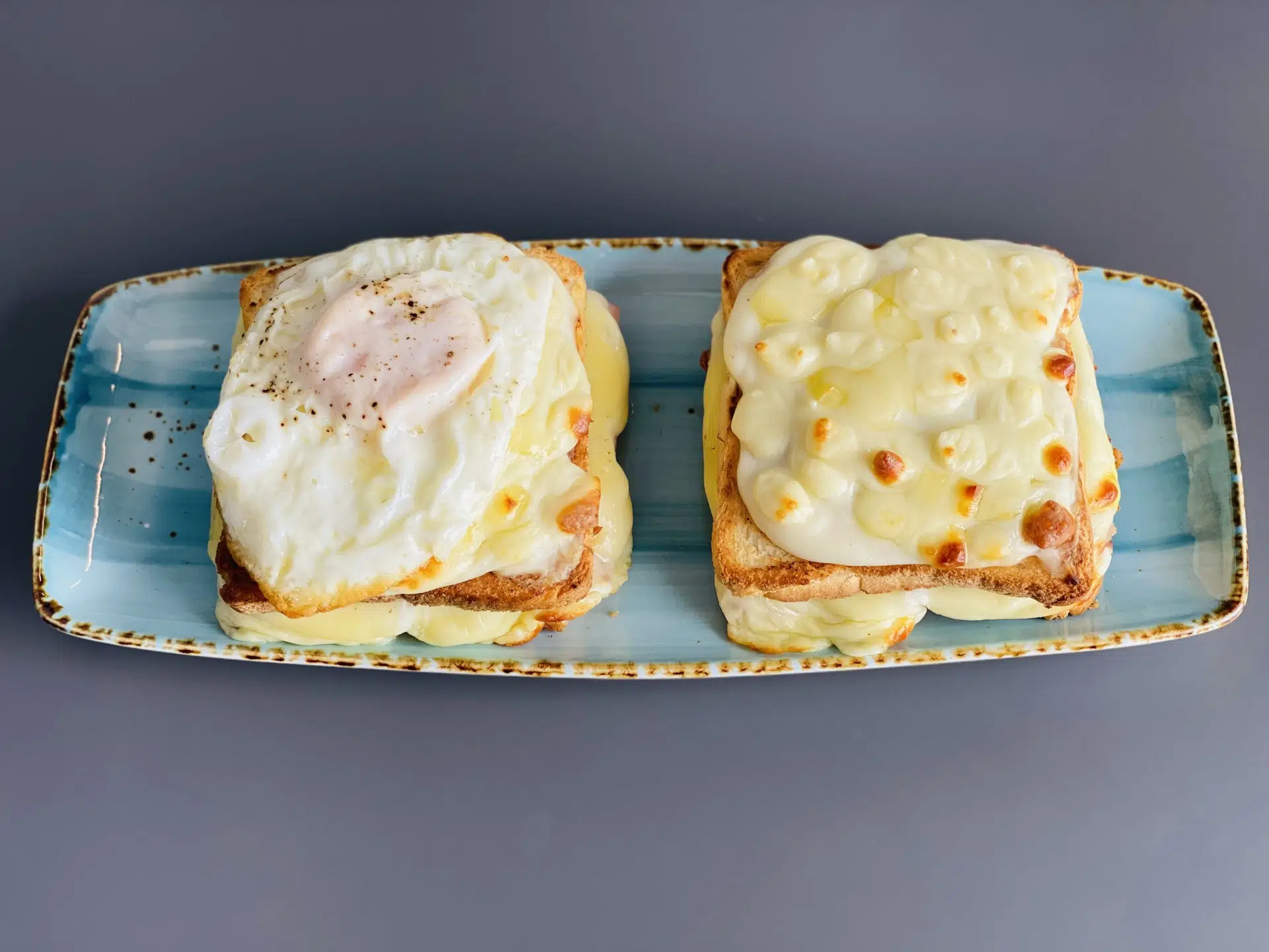 Croque Madame, Croque Monsieur