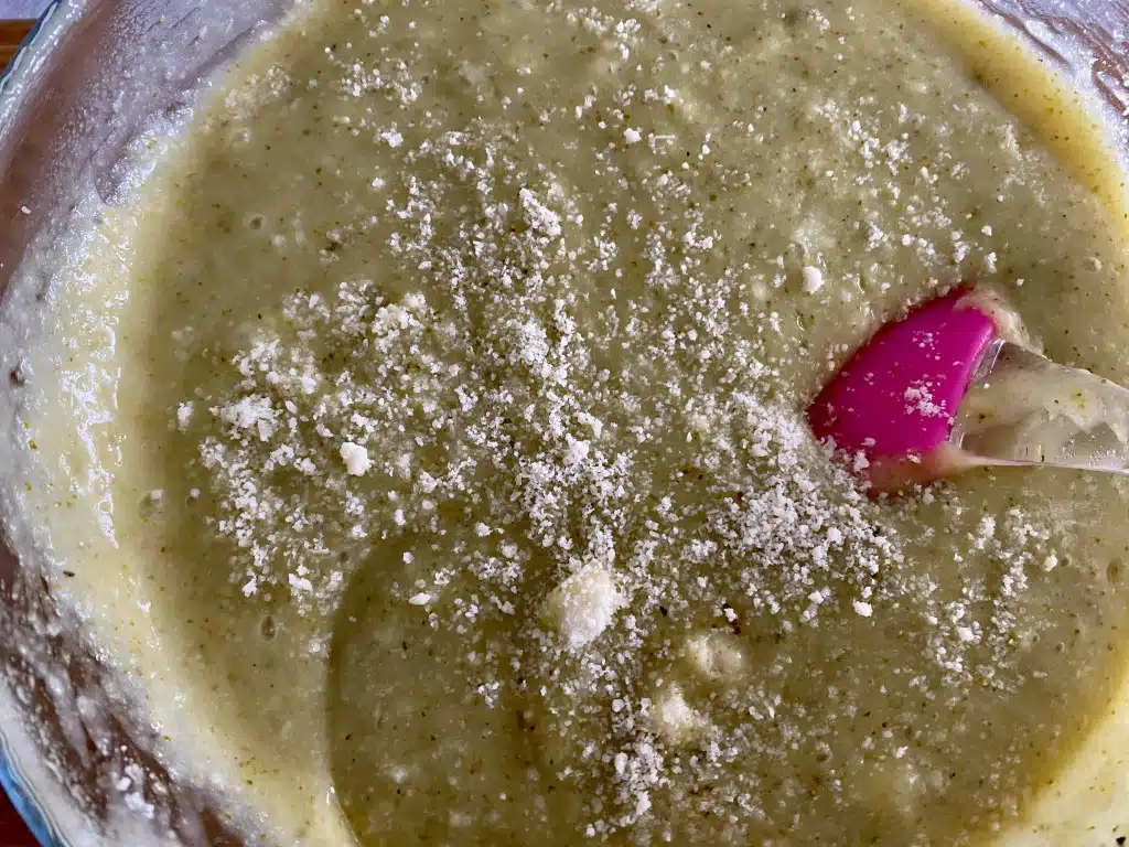 2408AE31-F7F9-4ADF-8F9B-DC9B4B8079DC Supa crema de broccoli cu parmezan