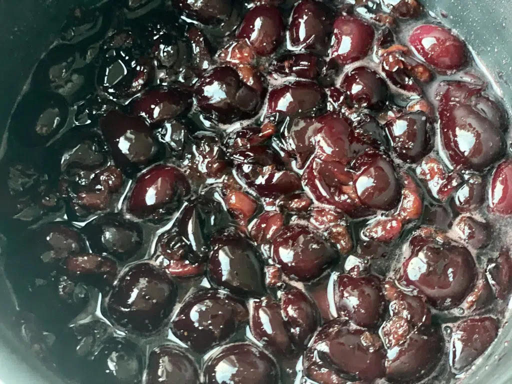414B0C83-AE4D-402E-AEF3-0CE276545724 Dulceata de cirese