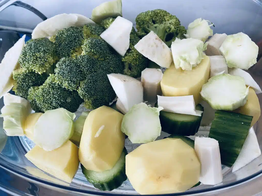 460A772A-8616-454D-8951-7A52F8159665 Supa crema de broccoli cu parmezan