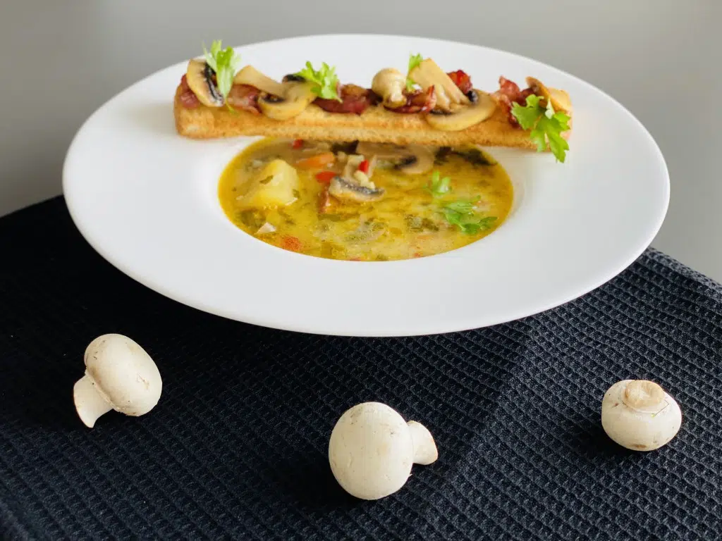 2B914EB5-C21D-4583-9FED-40BA89B1A704 Bors de ciuperci champignon cu afumatura