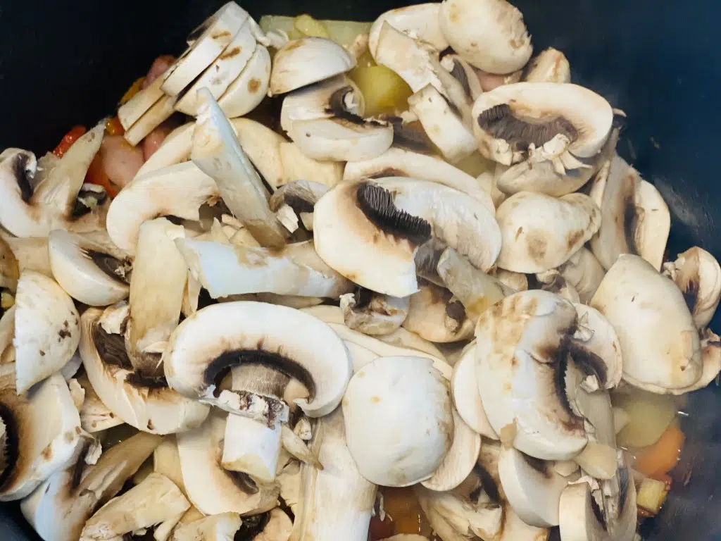 3A3A4AE8-DB23-4378-BE46-60D87CED11BB Bors de ciuperci champignon cu afumatura
