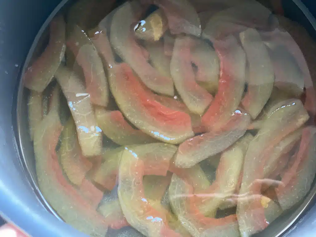 4AD9BCB9-5393-4590-8628-AA817E637409 Dulceata din coaja de pepene verde