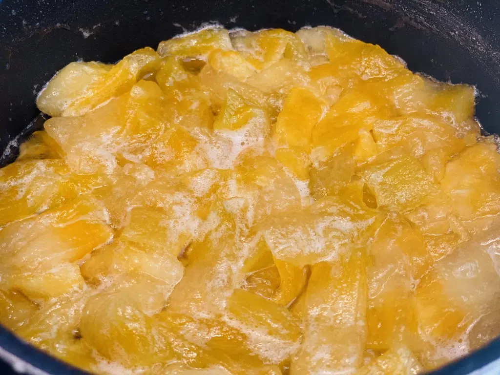 54151EE3-404A-4BF9-AC32-D08320188F01 Dulceata din pepene galben