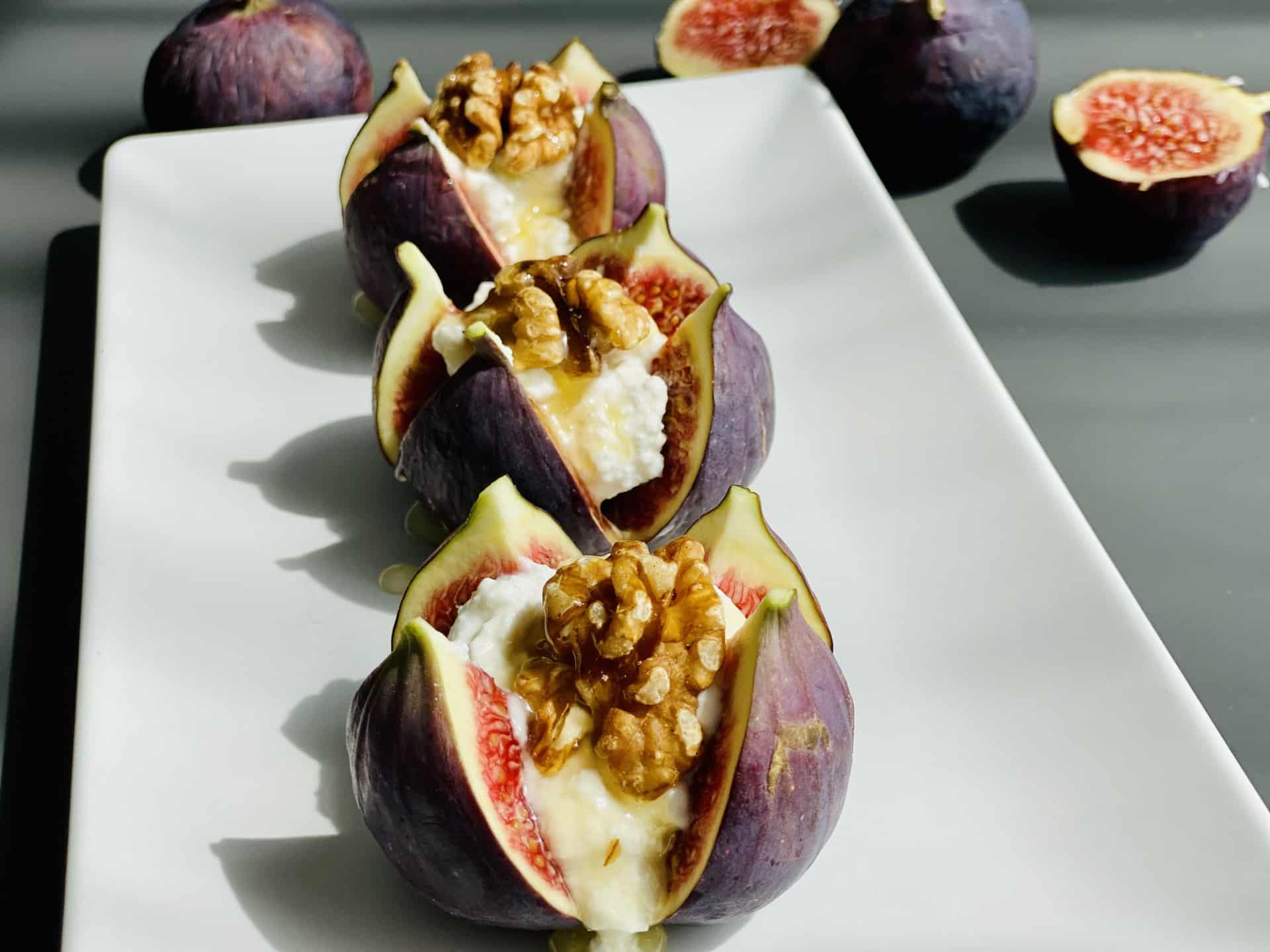 Smochine umplute cu branza de capra si nuca – fara coacere