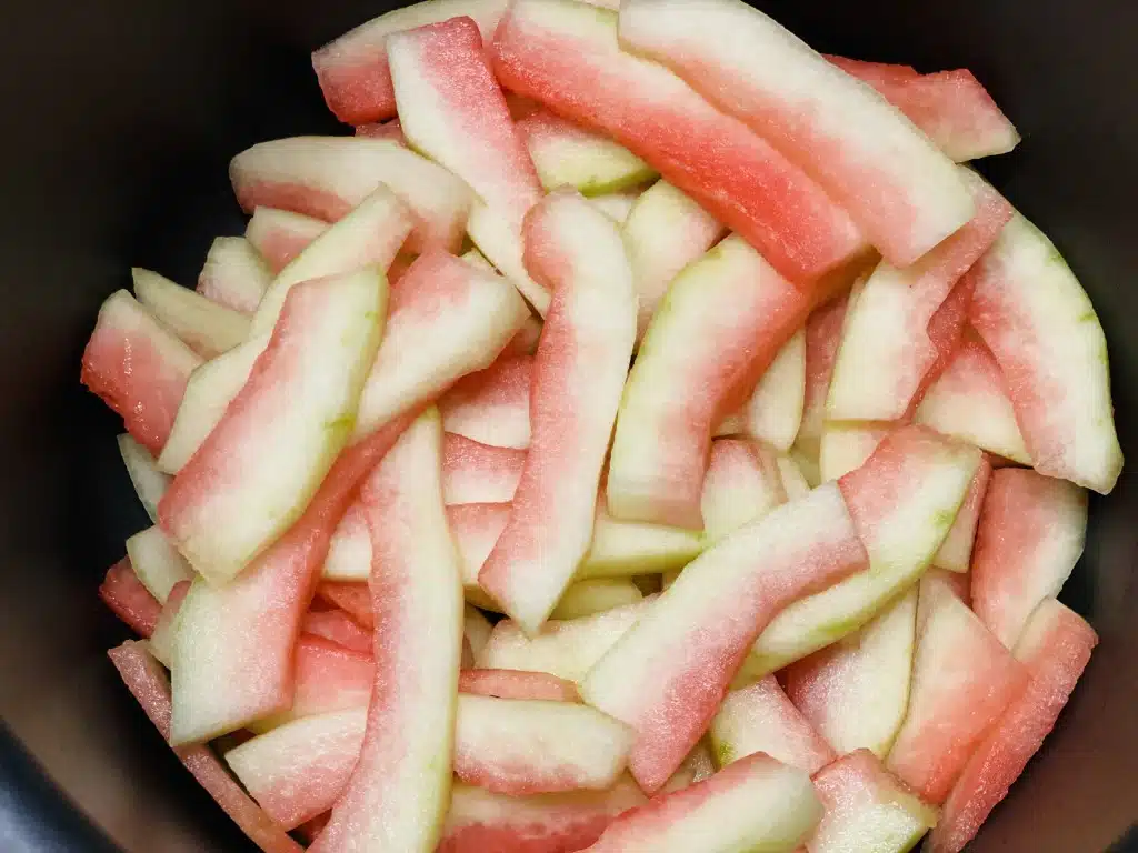 CE1D7F3B-1514-4AA9-A9A0-A10CE0C14C0A Dulceata din coaja de pepene verde
